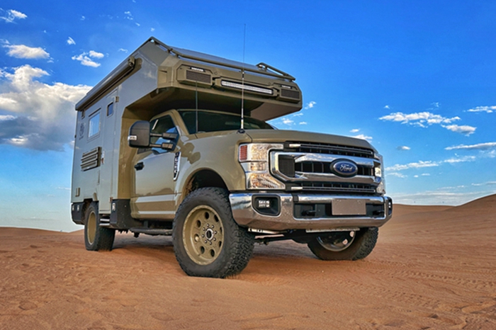 C本就能開的越野房車！旅美奇域F350四驅(qū)越野房車帶你勇闖天涯