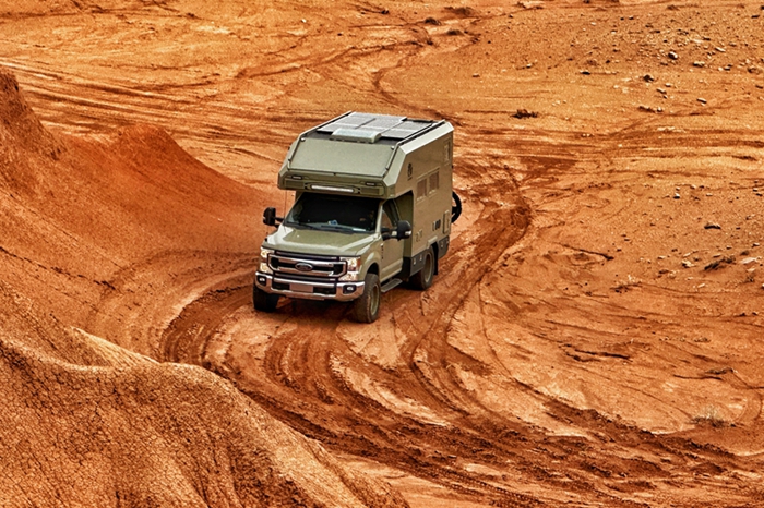 3.9——3.11上海房車展，旅美奇域F350四驅(qū)越野房車
